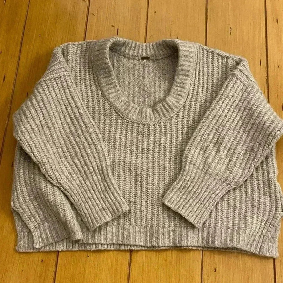 Free People Women’s Oversized Thick Knit Gray Sweater acrylic poly scoop neck S - Picture 1 of 16